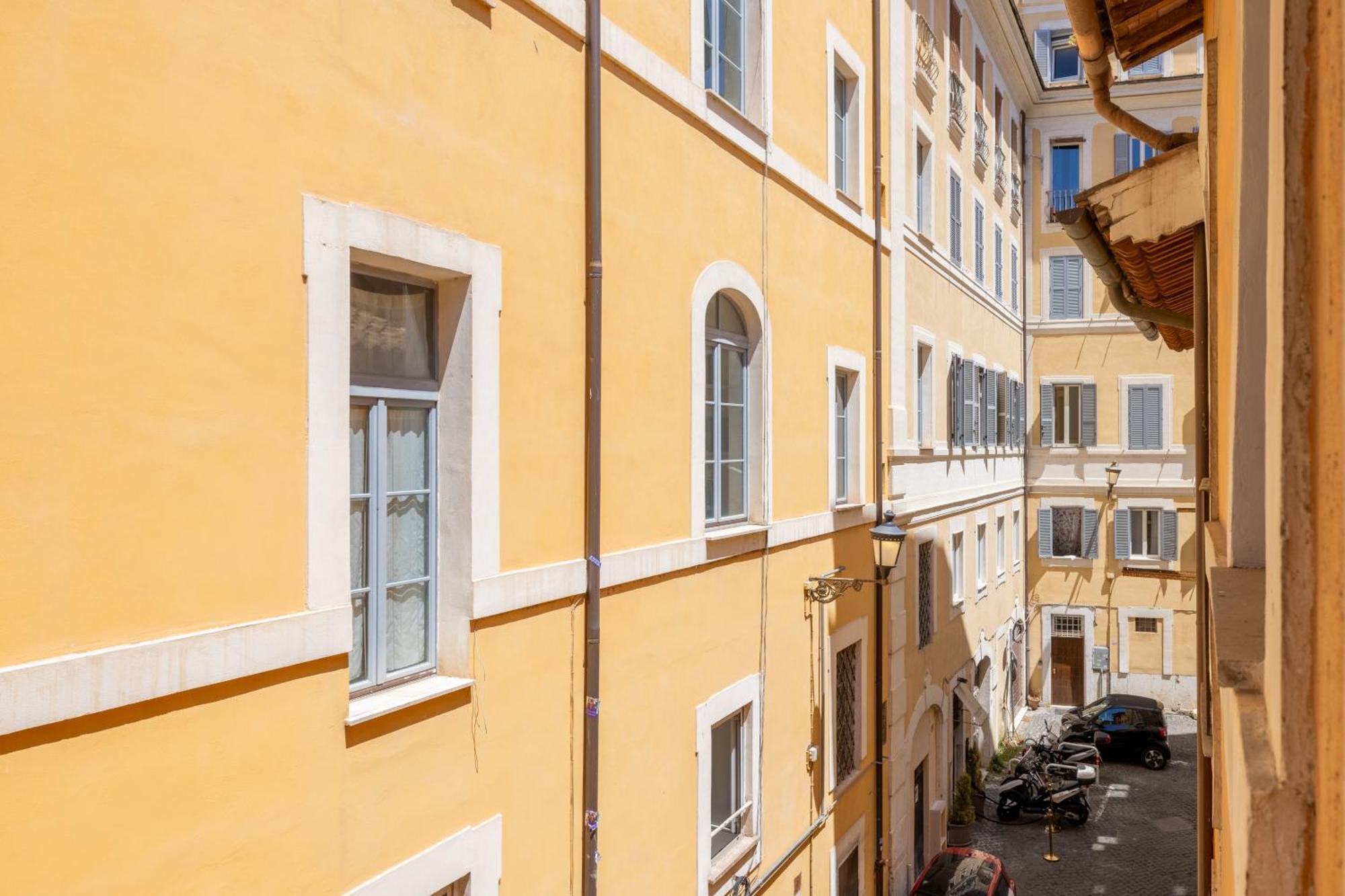 Suite Trevi - Charming Loft Near Trevi Fountain Rom Exterior foto